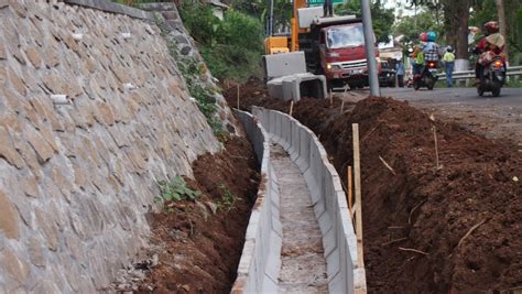 ditch pt lisa concrete indonesia