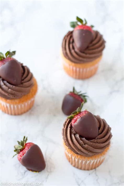 Chocolate Covered Strawberry Cupcakes Midgetmomma