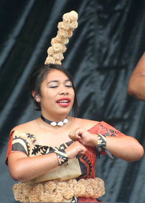 201103279999137 Tongan Dance Group Girl From The Tongan Flickr