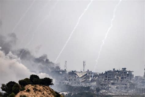 Hezbollah afirma ter lançado uma salva de foguetes contra a cidade de