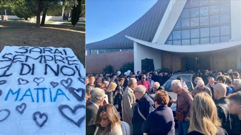 Morto Travolto Da Un Muro A 17 Anni I Funerali Di Mattia