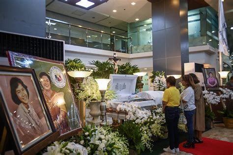 Ofws Pay Last Respects To Migrant Worker Secretary Ople Abs Cbn News