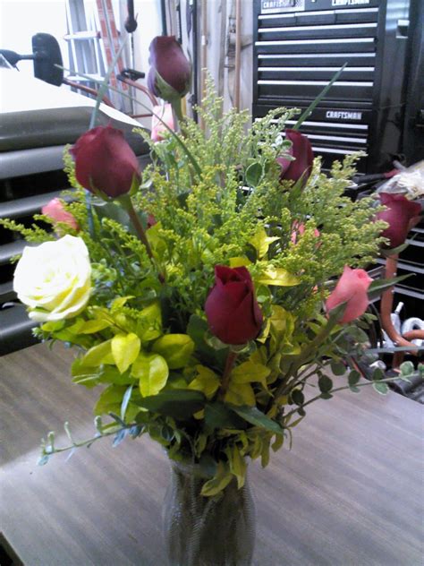 Emmie's Hidden Floral: Anniversary Flower Arrangement!!