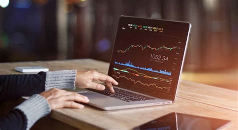 Best Laptops For Day Trading In