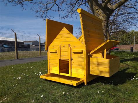 Skylight Cottage Chicken Coop With Meter Run Coops Hutches Uk