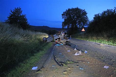 Bilder Von Schwerer Unfall Im Landkreis Kulmbach Fahrzeug Berschlagen