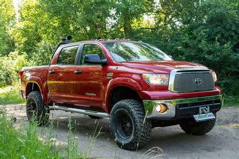 Купить б/у Toyota Tundra II Double Cab 5.7 AT (381 л.с.) 4WD бензин ...