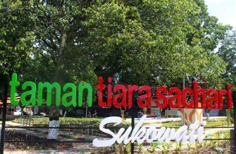 Bupati Sragen Kusdinar Untung Yuni Sukowati Resmikan Puskesmas