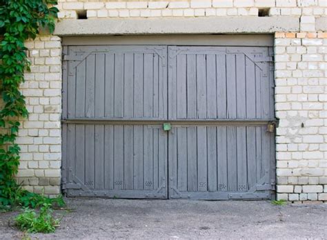 8 Garage Door Alternatives For Your Future Home