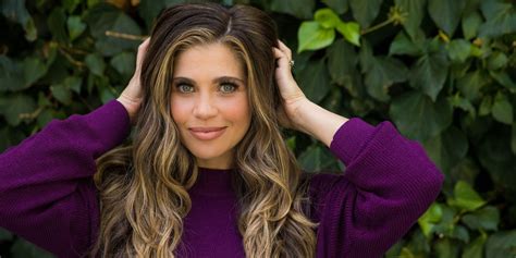 Danielle Fishel Releases A Hair Care Line So We Can All Have Topanga