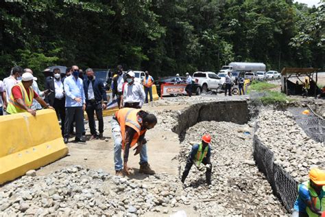 Mopc Supervisa Trabajos Carretera Piedra Blanca Maimón Cotuí Cuyo