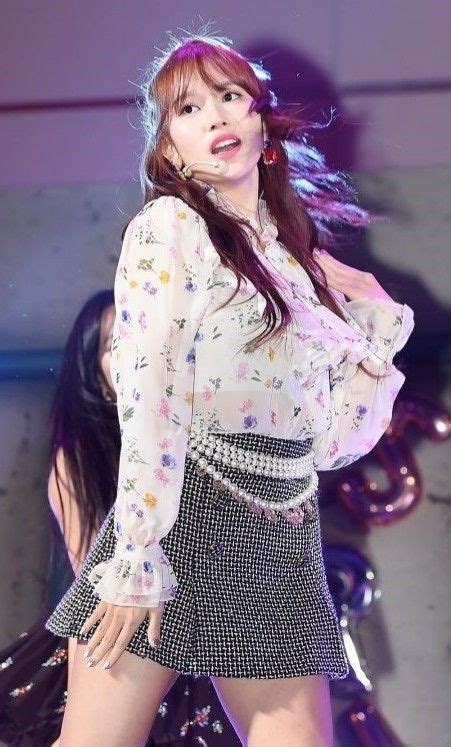 Twice에 있는 C님의 핀 연예인 미나 아이돌
