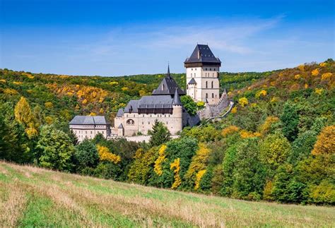 Visit Karlštejn Castle Hrad Karlštejn in Karlštejn Live the World