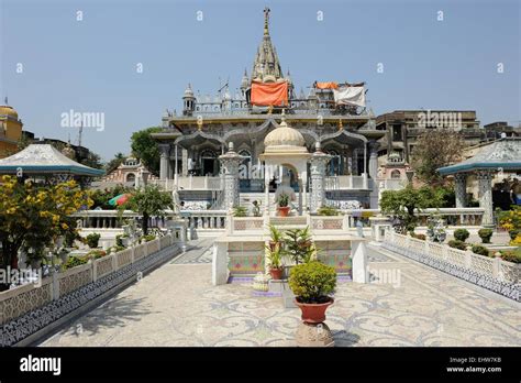 Temple In Kolkata Stock Photo Alamy