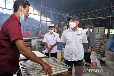 Menkop Dorong Koperasi Pangan Dengan Sistem Pertanian Terpadu Antara News