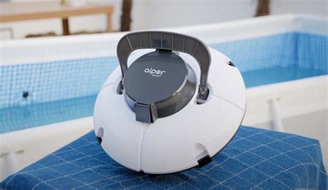 AIPER Cordless Automatic Pool Cleaner Review