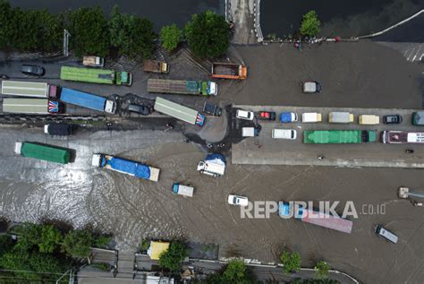 Jalur Pantura Demak Ditutup Karena Banjir Ini Rute Alternatifnya