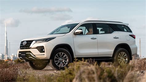 Prices And Specifications For Toyota Fortuner EXR 2023 In UAE Autopediame