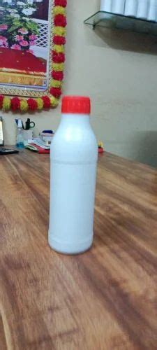 Screw Cap 500ml HDPE Pesticide Bottle Use For Storage Pesticides At