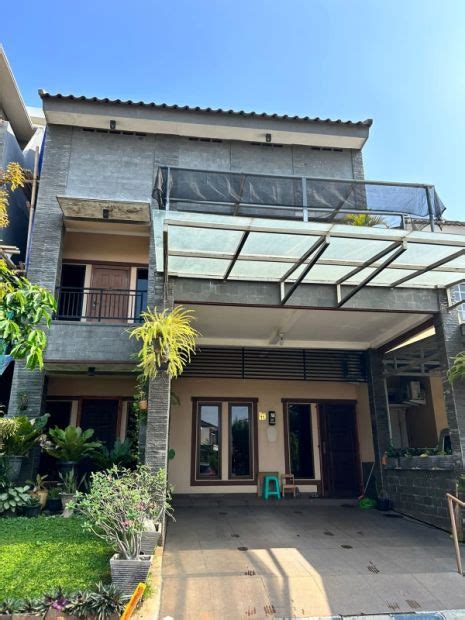 Rumah 3 Lantai Cluster Fedora Graha Raya Bintaro