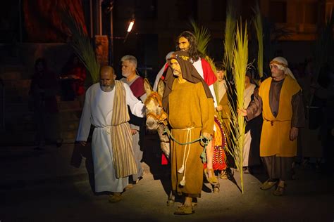 La Tradicional Representaci N De La Pasi N Da La Bienvenida En Adra A