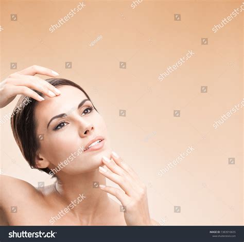 316件の女性 裸まんこの画像写真素材ベクター画像 Shutterstock