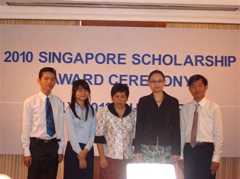 taing    singapore scholarship award ceremony