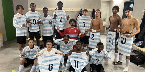 Les U16R1 étrillent Melun 6 0 pour rallier les 1 4 de finale de la