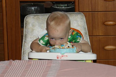 Boys, Buildings, Books and Berries: Baking with Cake Molds