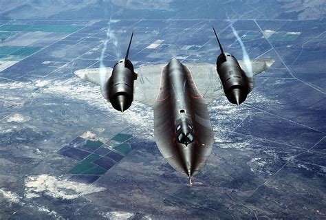 This Day In Beale History Sr 71 Blackbird Arrives At Beale 12th Air