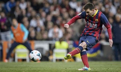 Real Madrid 3 4 Barcelona Lionel Messi Scores Hat Trick In Thrilling