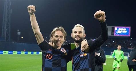 Inter È il compleanno di Brozovic arrivano gli auguri di Modric