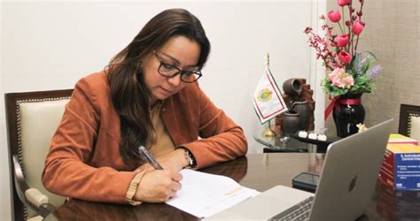 Veracruz La Contralor A Nido De Corrupci N Efacico