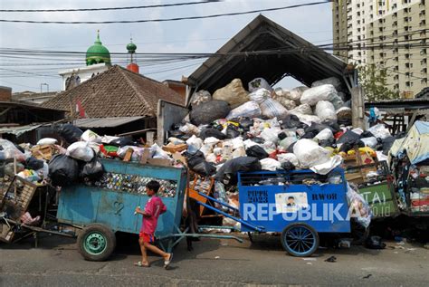 Kemendagri Soroti Anggaran Pemda Terkait Persampahan Di Bawah