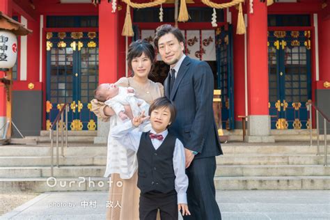 穏やかな日差しの中幸せな笑顔がいっぱい！神社でお宮参りの撮影｜ourphoto アワーフォト