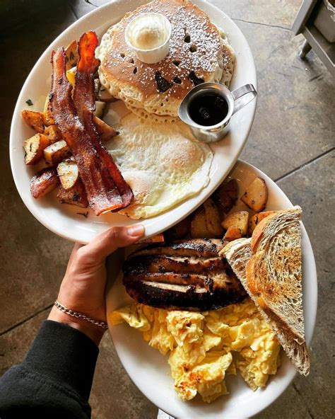 Best Pasadena Breakfast Restaurants For A Hearty Meal In