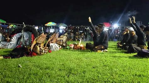 Suguh Sesaji Pembuka Pentas Jaranan Wonge Aryo Budoyo Lapangan