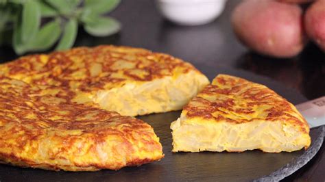 Spanish Potato Omelette Tortilla de Patatas Española How Tasty