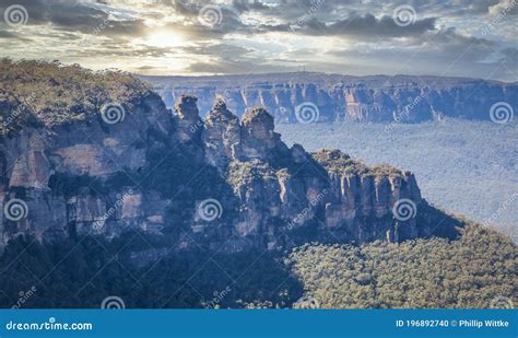 The Three Sisters Rock Formation in the Blue Mountains in Australia Stock Photo - Image of ...