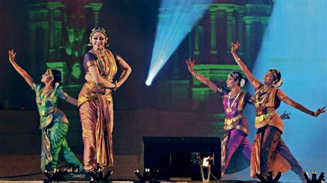 Hampi Utsav Will Be Held In First Week Of January Deshpande The Hindu