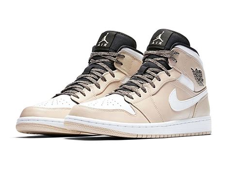 Air Jordan 1 Mid Sandstorm 047