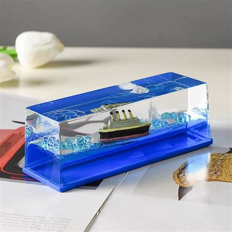 Car Interior Accessories Dashboard Decoration Moving Titanic Liquid