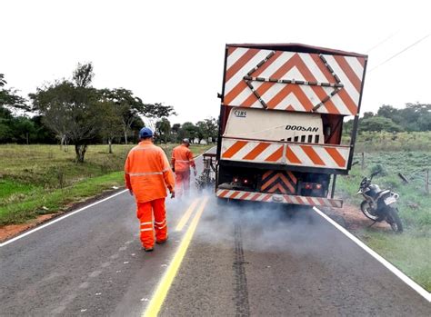 MOPC Paraguay on Twitter Con trabajos de señalización horizontal y