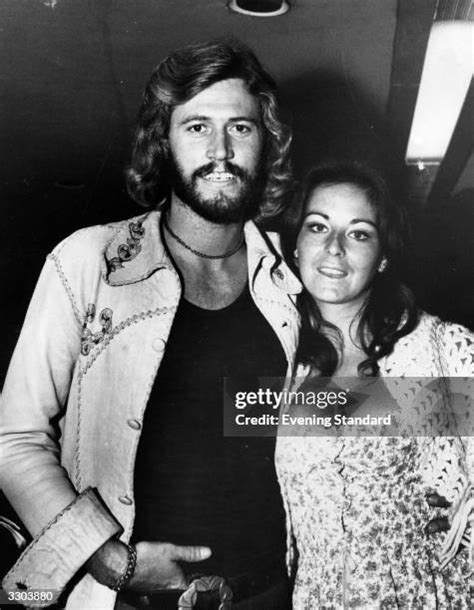 Barry Gibb Linda Photos and Premium High Res Pictures - Getty Images