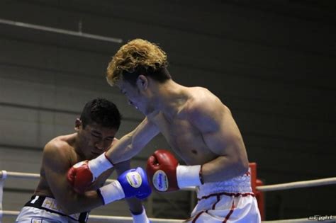 【ボクシング】辰吉寿以輝、圧倒tkoで5連勝 Efight【イーファイト】格闘技情報を毎日配信！