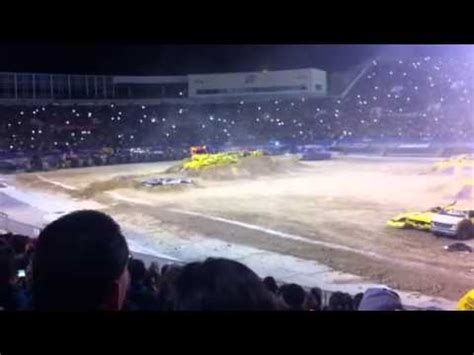 El Toro Loco Freestyle Monster Jam El Paso Tx St Hal Youtube