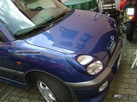 2001 Daihatsu Sirion Sport - Car Photo and Specs