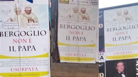 Manifesti A Teramo Bergoglio Non Il Papa