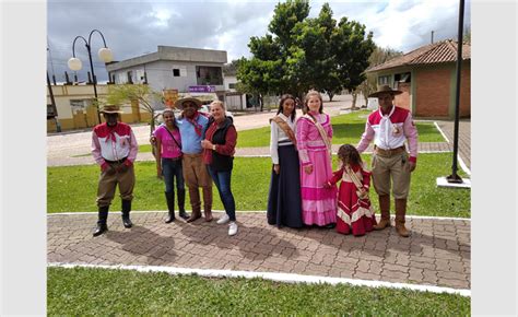 Representantes Do Departamento De Tradi Es Ga Chas Dtg Nossa Senhora