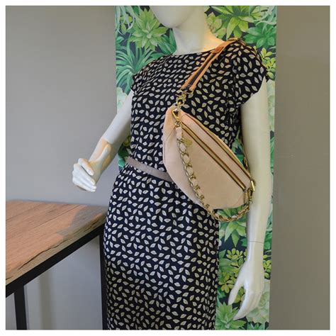 Mila Louise Petra V Banana Glitter Nude